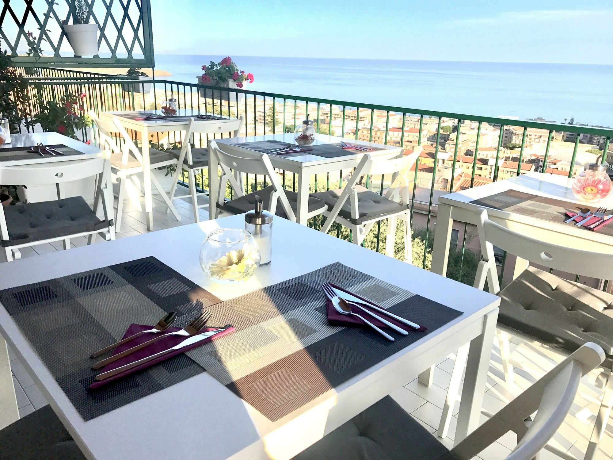 Ma&Mi Guest House Cefalu Ngoại thất bức ảnh